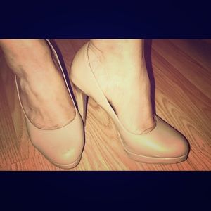 Adorable Nude Pumps